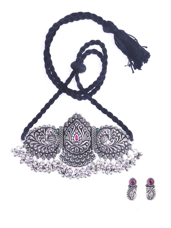 High Quality Oxidized Antique Silver Plated Tear Drop Shape Peacock Design Pendant With Hanging Ghungroos Adjustable Black Color Dori Choker Necklace Set