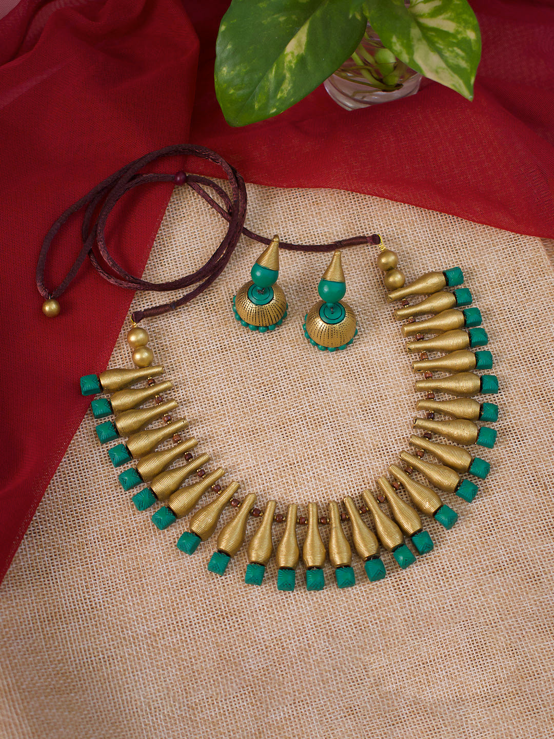 Antique Gold Toned Pot Design Terracotta Choker Necklace Set