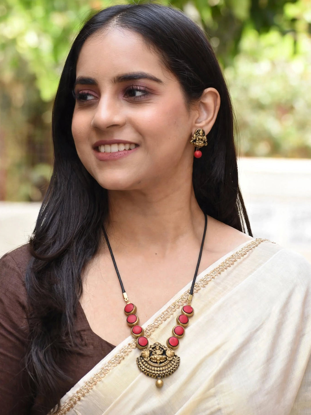 Circular Pattern Design Lakshmi Pendant Design Antique Gold Red Black Handmade Terracotta Necklace Set