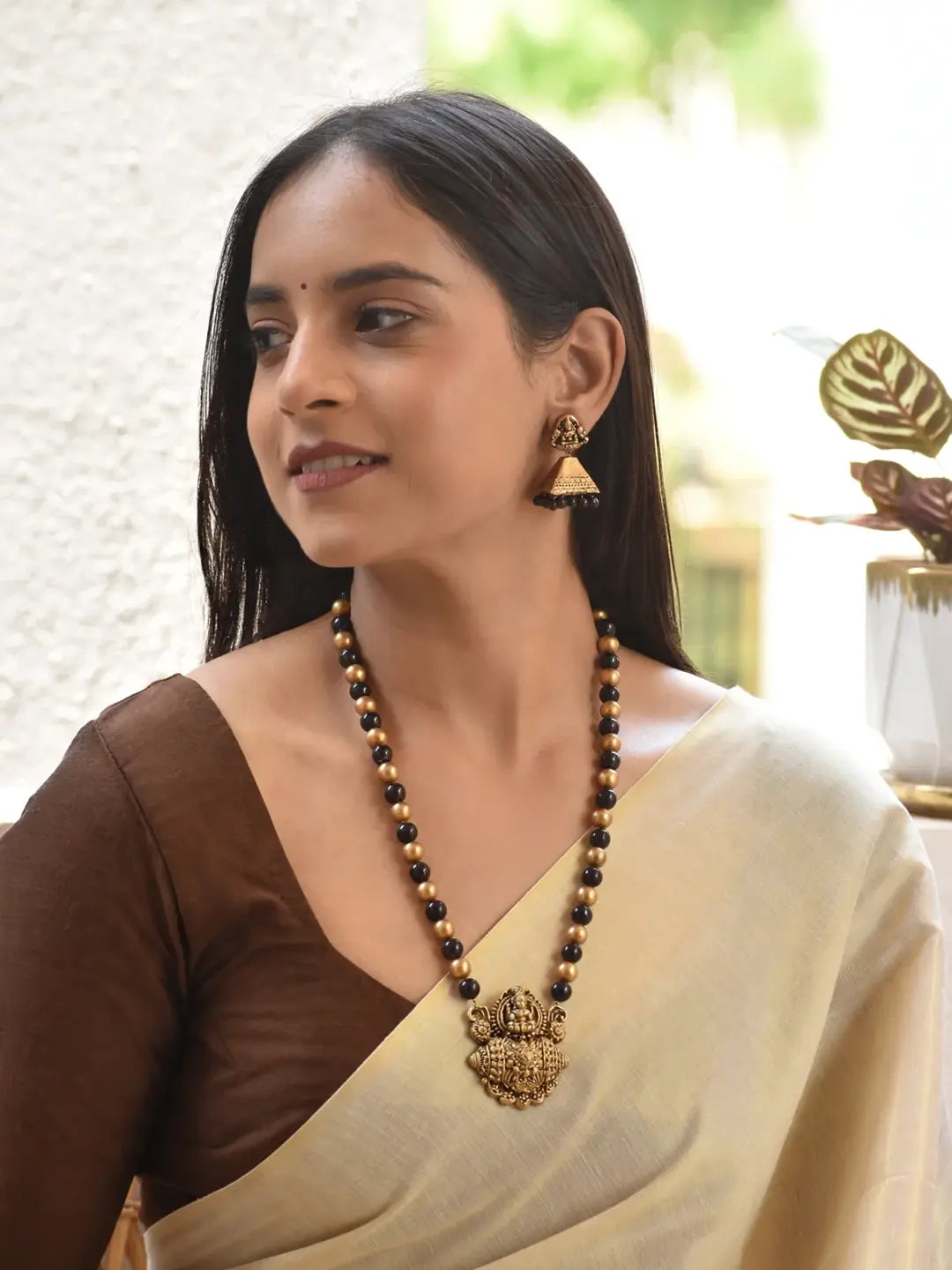Handmade Temple Pendant Terracotta Jewellery Set in Black & Antique Gold Finish