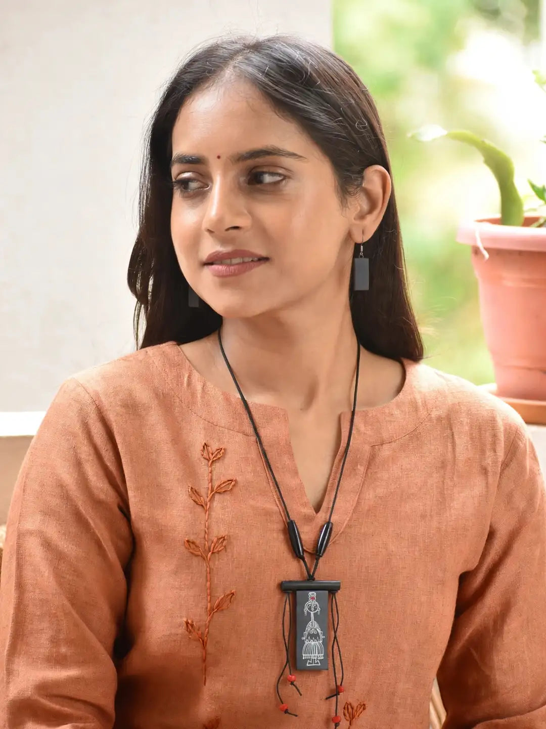 Grey White Rectangular Shape Folk Art Warli Art Painting Handmade Terracotta Necklace Set