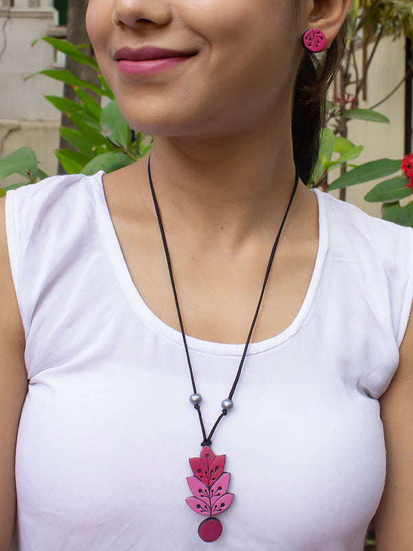 Leaf Design Pink Red Handmade Terracotta Necklace Set