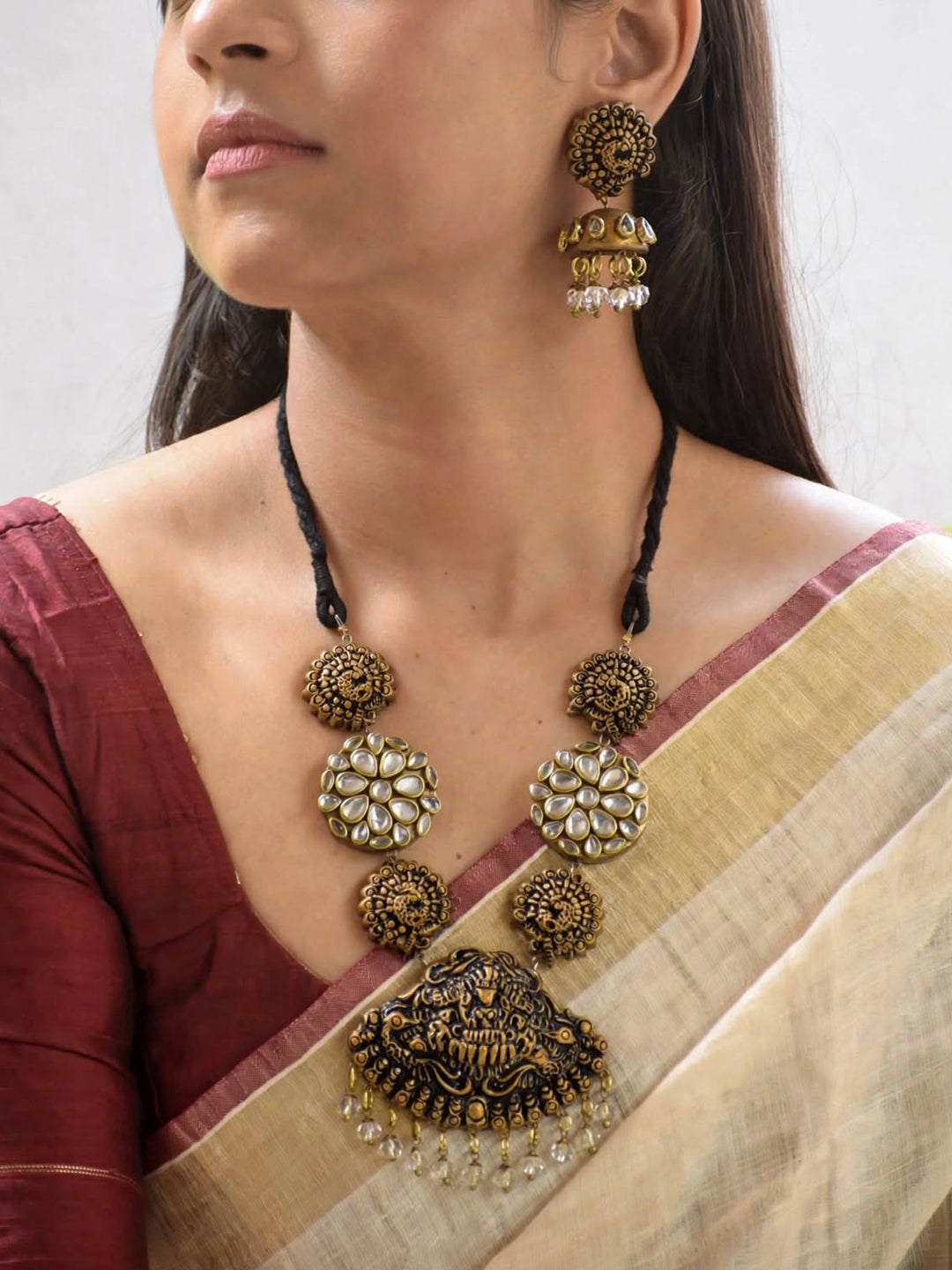 Lakshmi Design Hand Painted Finish Terracotta Jewellery Set