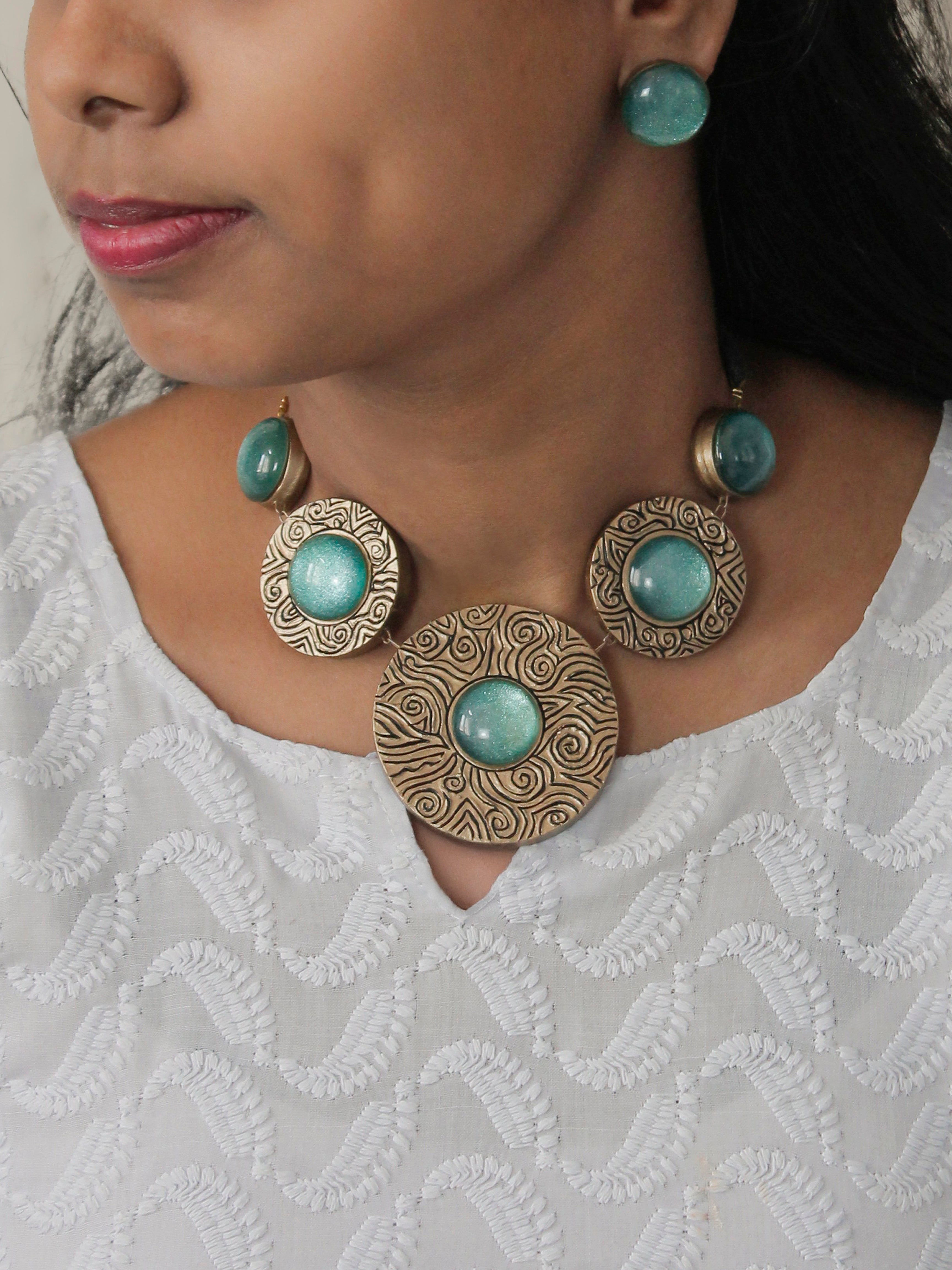 Circular Design Hand Engraved Finish Terracotta Jewellery Set