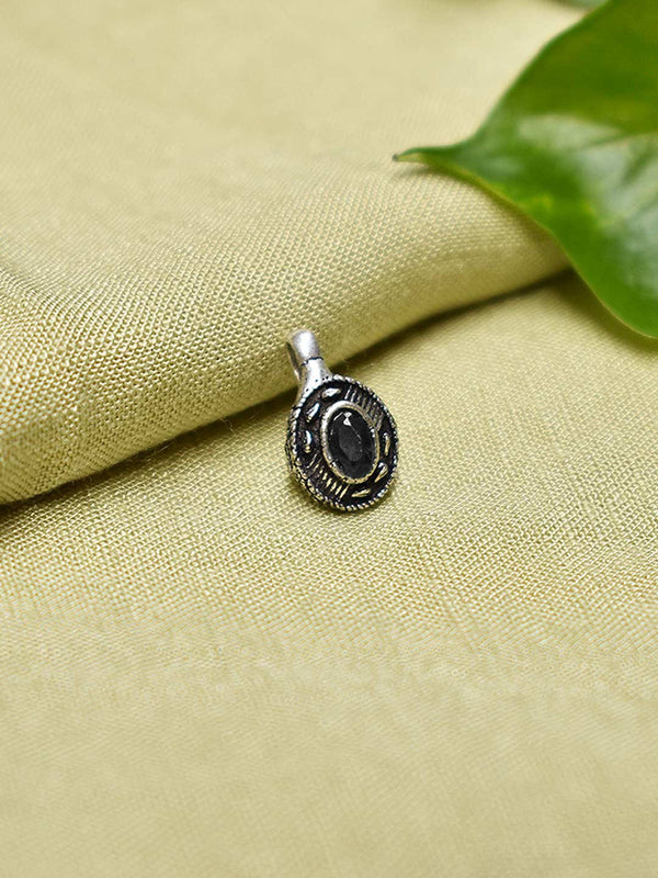 Silver Plated Oval Design With Black Color Stone Clip On Nose Pin