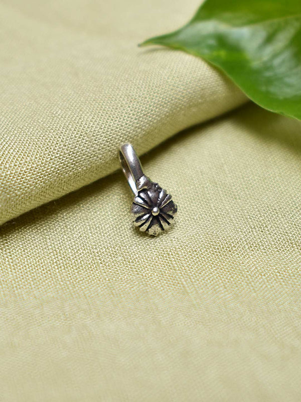 Silver Plated Floral Design Clip On Nose Pin