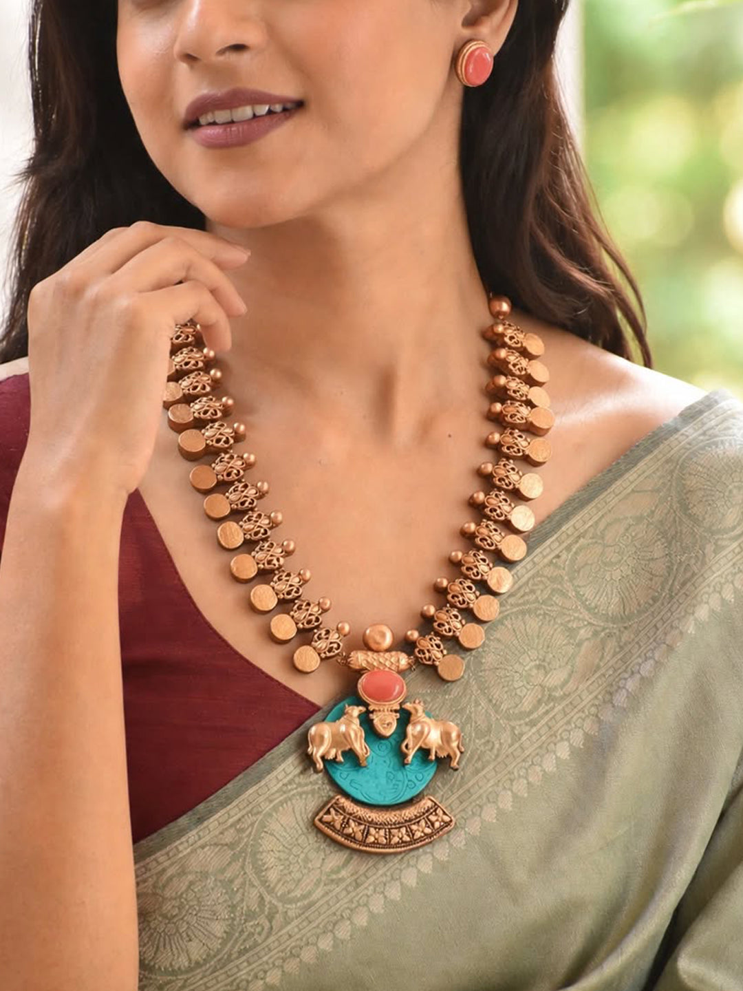 Tarangini – Handmade Rose Gold, Turquoise & Coral Twin Cow Pendant Necklace Set