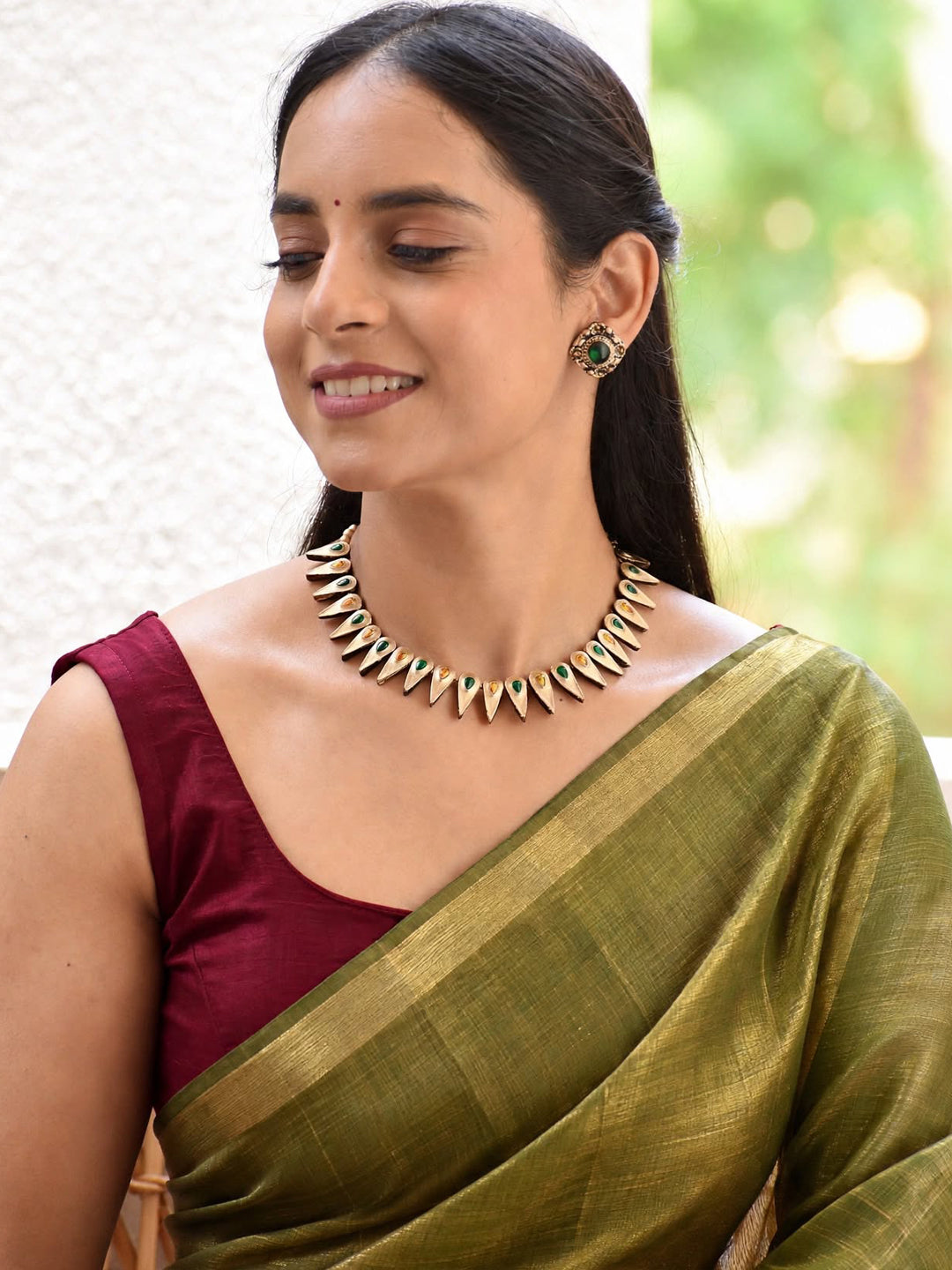 Ruhani — Antique Gold Pointed Leaf Collar Choker Necklace Handmade Jewellery
