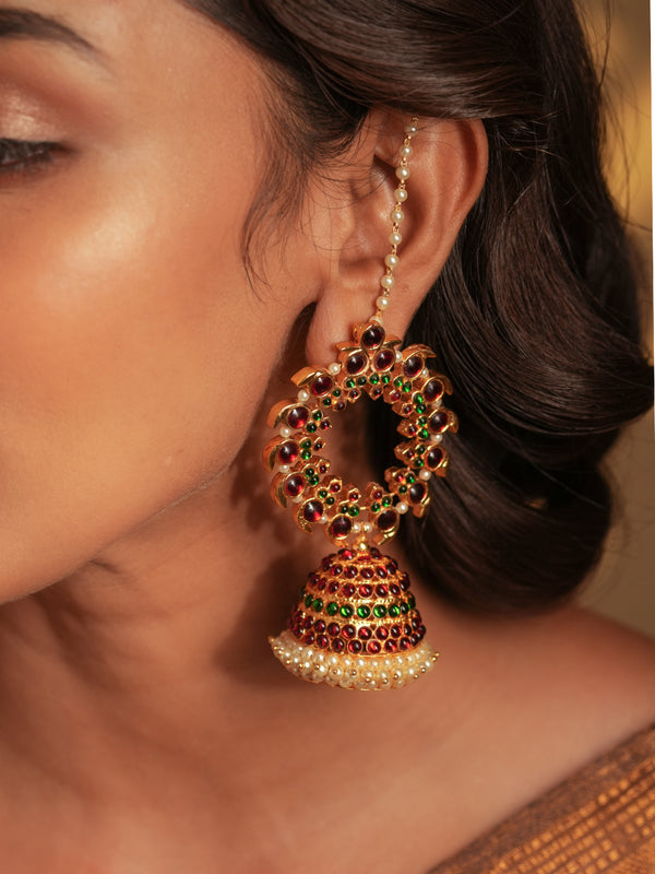 Gold tone temple Earring- Round earring with maatal