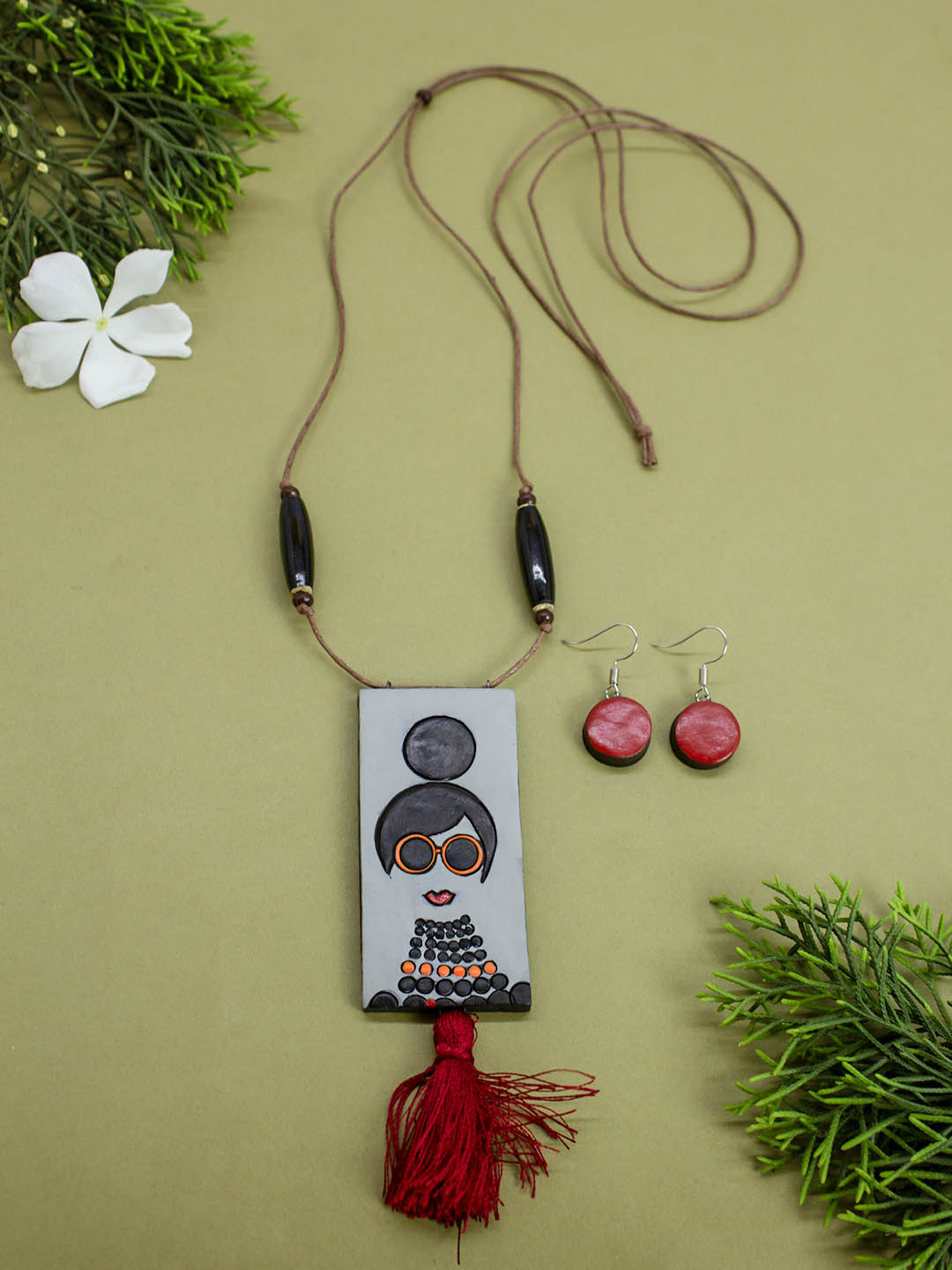 Grey black orange red Pop Vintage Art Retro Style Girl Painting with Tassel Handmade Terracotta Necklace Set