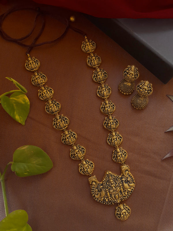 Antique Gold Toned lakshmi Design Pendant With Lakshmi Motifs Terracotta Choker Necklace Set