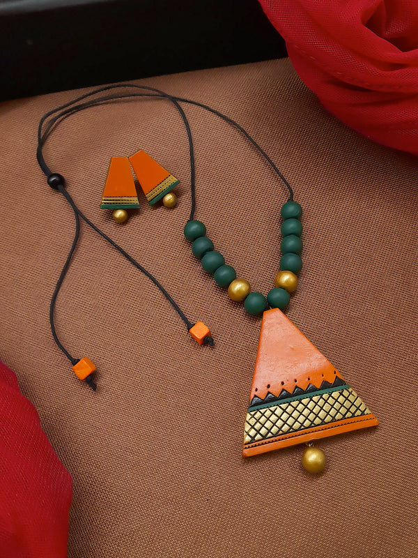 Antique Gold Toned Multicolor Triangular Shape Pendant Terracotta Medium Necklace Set