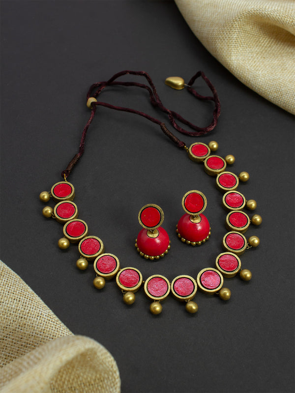 Antique Gold Toned Red Color Circular Shape Terracotta Choker Necklace Set