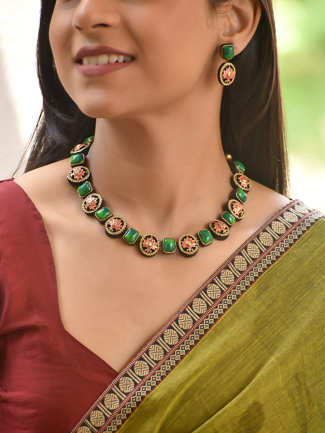 Terracotta Green Stone Floral Disc Necklace Set