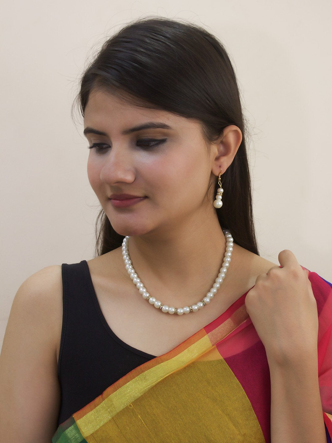 Gold Plated Circle Design White Color Beads Medium Necklace Set